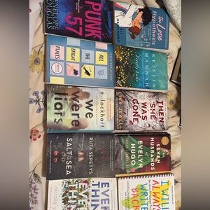 Paperback book lot